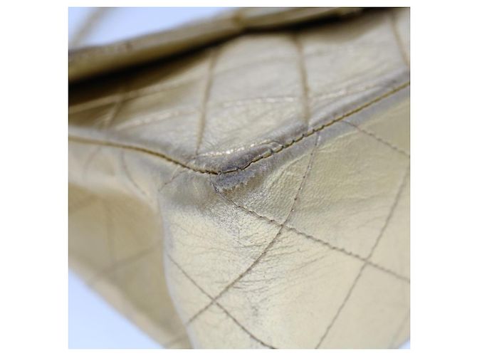CHANEL Matelassé Borsa a Spalla con Catena e Chiusura Girevole in Pelle di Agnello Oro CC Auth 53752SA - vista 17