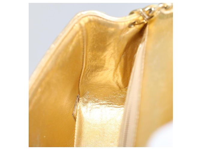 CHANEL Matelassé Borsa a Spalla con Catena e Chiusura Girevole in Pelle di Agnello Oro CC Auth 53752SA - vista 24