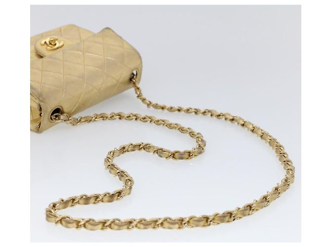 CHANEL Matelassé Borsa a Spalla con Catena e Chiusura Girevole in Pelle di Agnello Oro CC Auth 53752SA - vista 8
