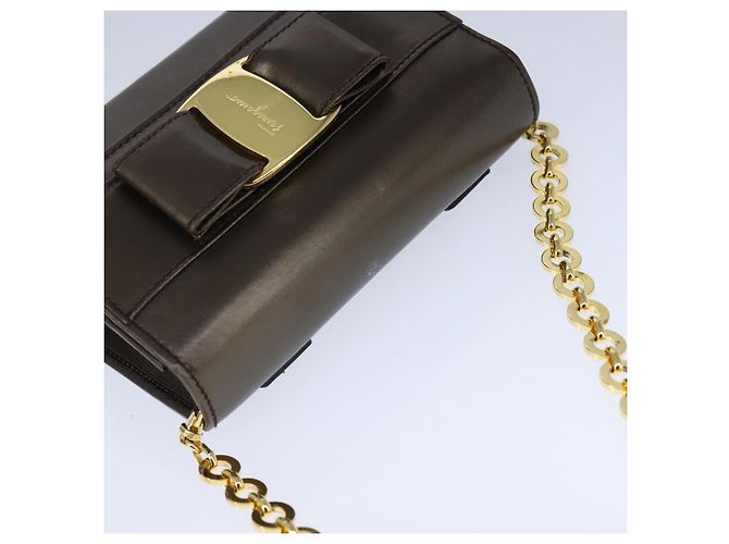 Borsa a spalla Vala Chain in pelle marrone e oro di Salvatore Ferragamo Auth yk16268 D'oro - vista 6