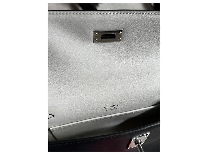 HERMÈS KELLY POCHETTE 2023 HSS NERO SWIFT GRIGIO PERLA - vista 12