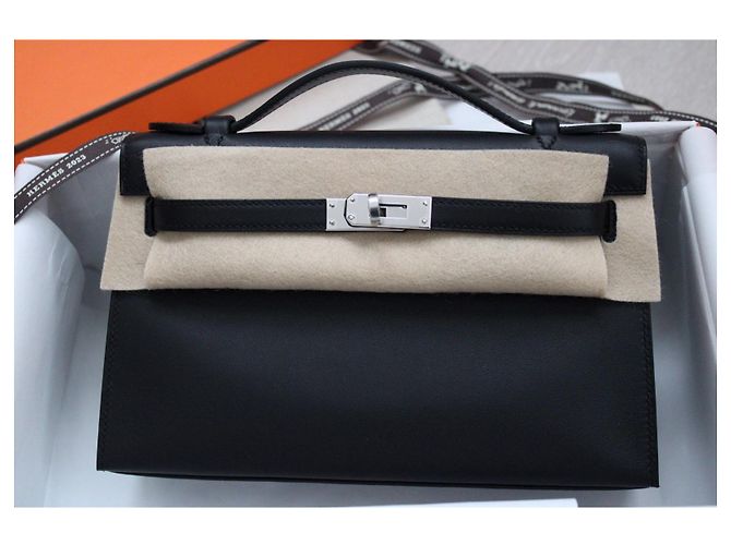 HERMÈS KELLY POCHETTE 2023 HSS NERO SWIFT GRIGIO PERLA - vista 3