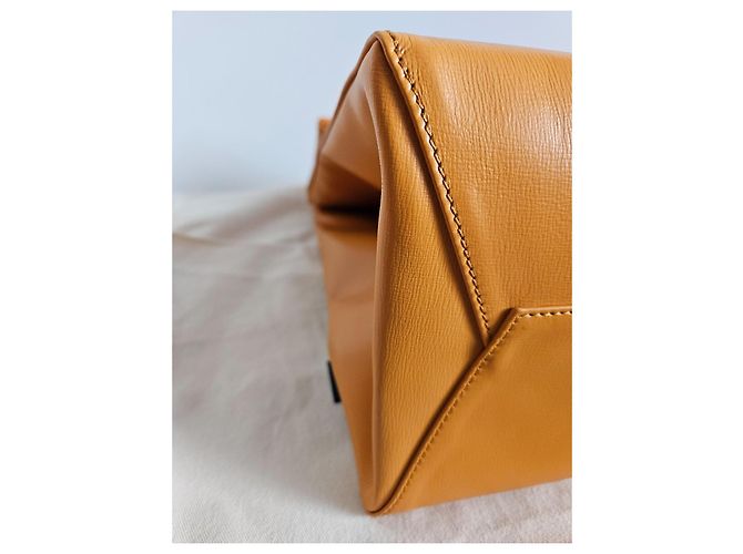 Borsa da sandwich Louis Vuitton uomo sfilata 2024 Arancione - vista 4