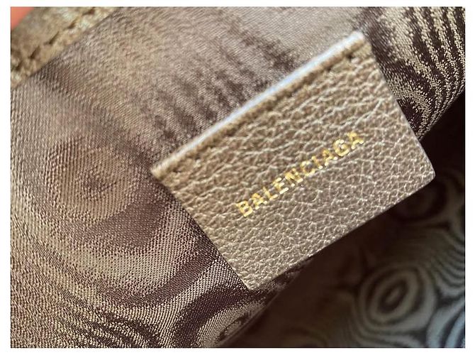 Clutch Gucci x Balenciaga Hackers Project Monogram Marrone - vista 5
