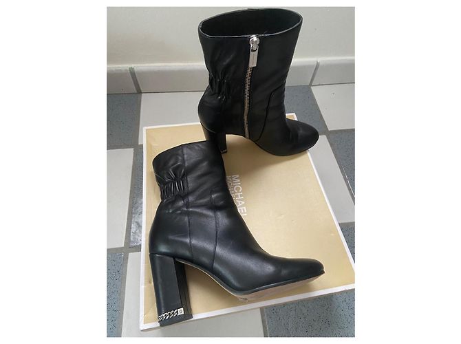 Botines Michael Kors de cuero negro - vista 2