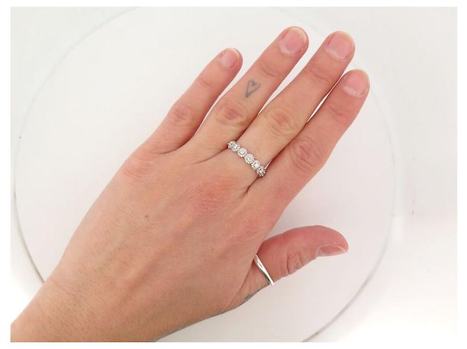 ANILLO MESSIKA T55 ORO BLANCO 18K 2.7GR ALIANZA ENGASTADA CON 7 DIAMANTES 0.47CT - vista 13