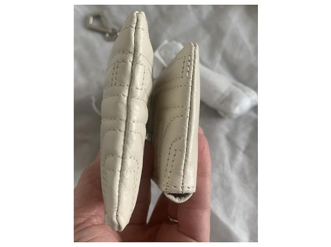Lancel Midi-Minuit Bolsa para Telefone em Couro Acolchoado Branco - vista 9