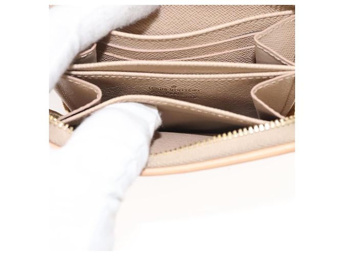Monedero Zippy de jacquard laminado Monogram LOUIS VUITTON M82483 Auth 116266SM Dorado - vista 19