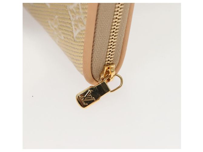 Monedero Zippy de jacquard laminado Monogram LOUIS VUITTON M82483 Auth 116266SM Dorado - vista 8
