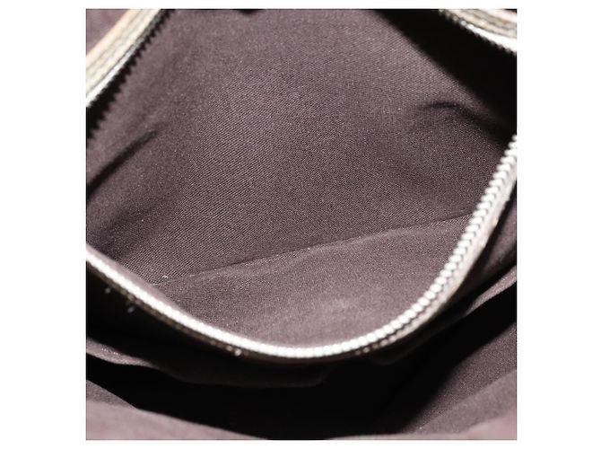 LOUIS VUITTON Borsa a Spalla Taiga Milo Porer M32633 LV Auth bs24258 - vista 21