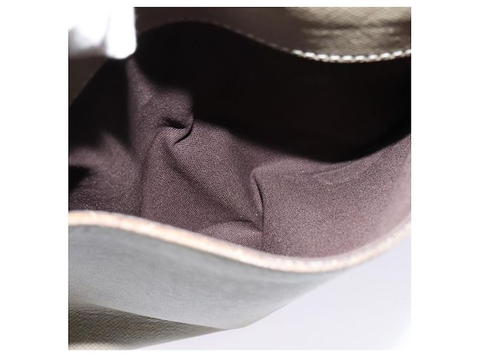 LOUIS VUITTON Borsa a Spalla Taiga Milo Porer M32633 LV Auth bs24258 - vista 22