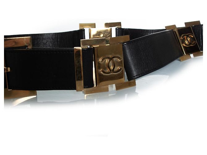 Vintage schwarze Lederlogo-Gürtel von Chanel Golden - Ansicht 3