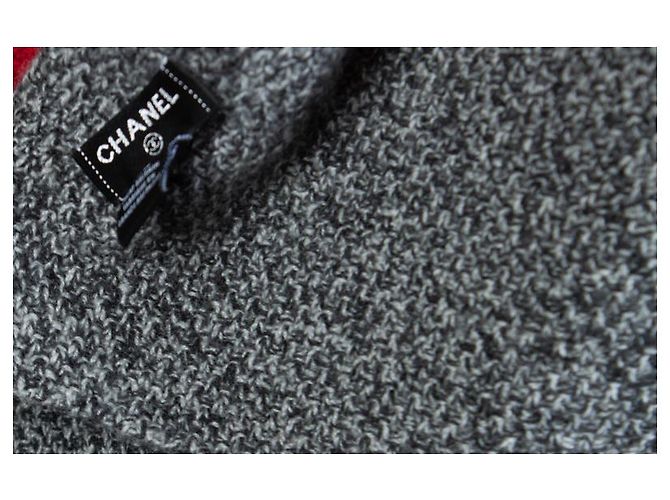 Chanel, Sciarpa oversized in cashmere con logo cc Rosso Grigio - vista 4
