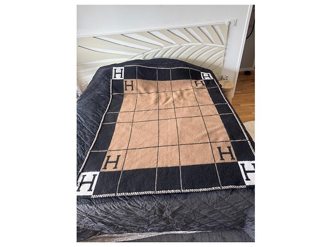 Xale Hermès Preto - vista 10