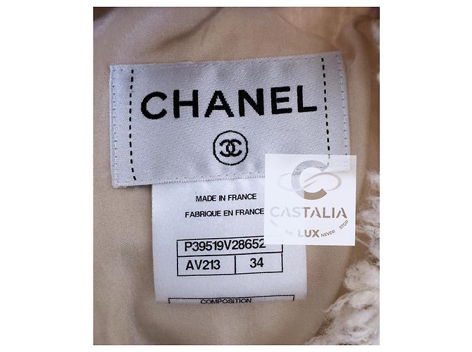 Chanel Ikonisches Fransen-Tweedkleid der Arctic Ice Kollektion Roh - Ansicht 15