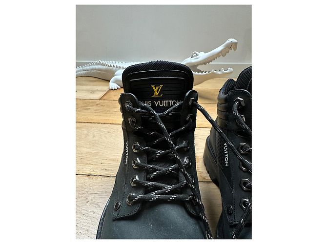 Stivaletti Louis Vuitton Oberkampf nubuck nero Grigio antracite - vista 5