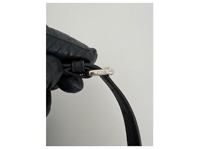 Fendi By the Way Rucksack aus schwarzem Lammleder - Ansicht 5