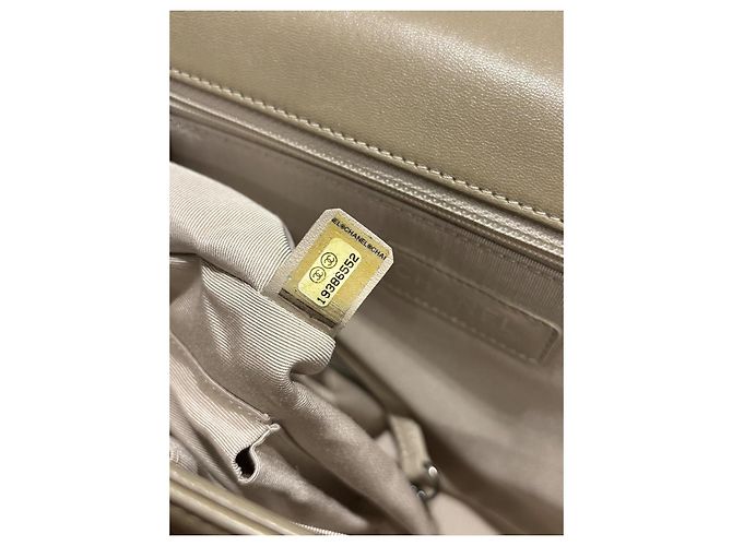 Borsa Chanel Boy in pelle verde oliva Verde chiaro - vista 4
