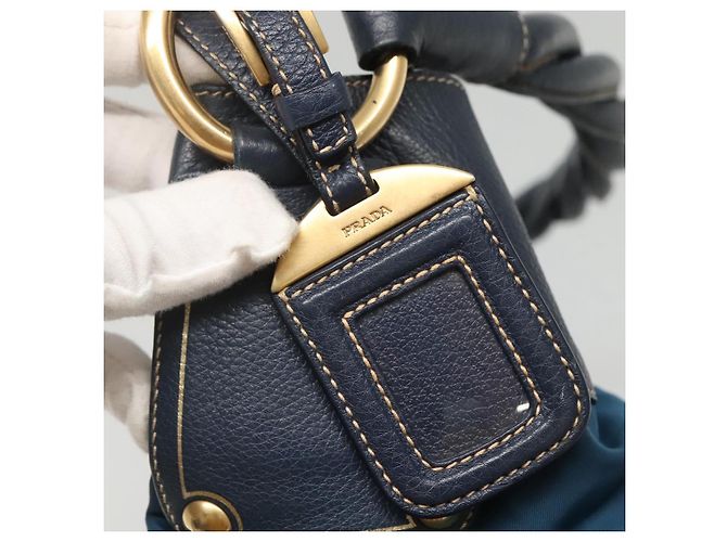 Borsa a spalla PRADA in nylon blu Auth 117720 - vista 10