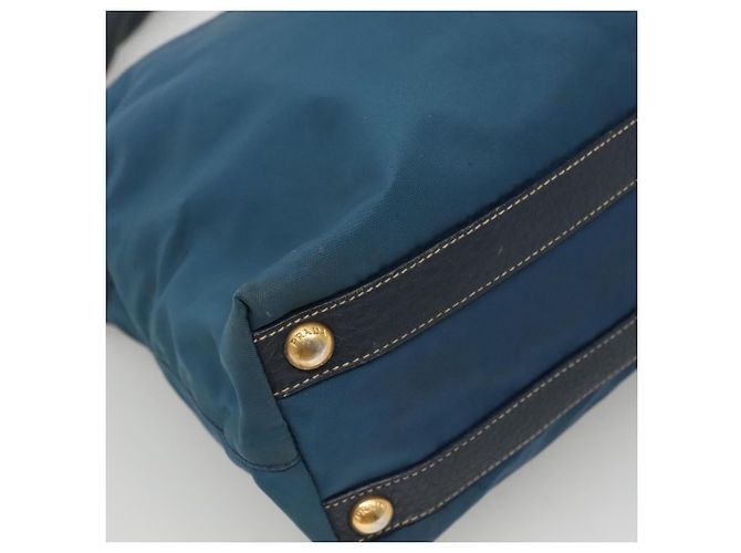 Borsa a spalla PRADA in nylon blu Auth 117720 - vista 16