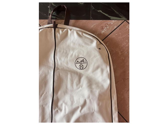 Capa de roupas Hermès em algodão Eggshell Marrom escuro Fora de branco Castanho escuro - vista 2