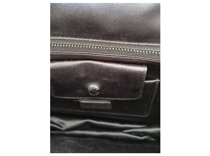Prada Handtasche aus Seide Grau - Ansicht 12