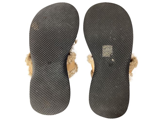 Staud Siesta Shearling Slide Sandalen aus braunem Leder Rot - Ansicht 7