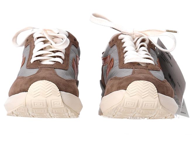 Baskets Visvim FKT Runner en daim marron - vue 3
