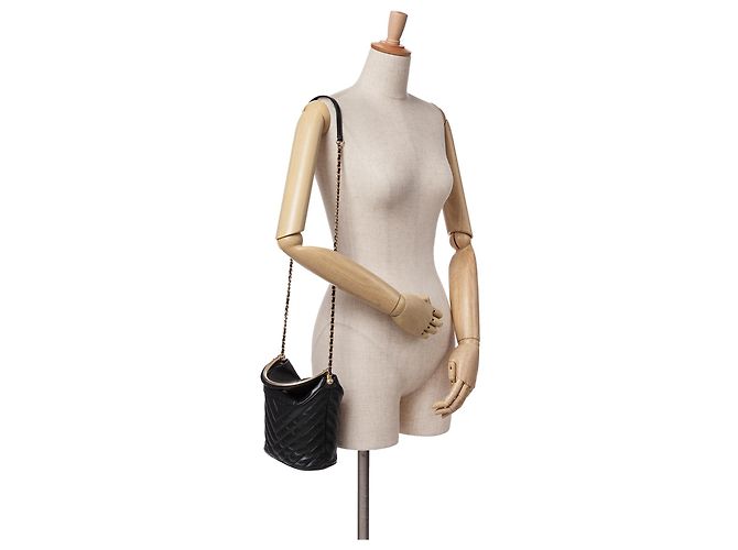 Borsa a secchiello chic in pelle di agnello trapuntata nera a zigzag con manico Chanel Nero - vista 10