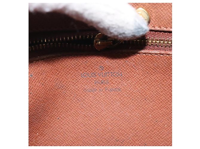 LOUIS VUITTON Monogram Marly Dragonne GM Clutch Bag M51825 LV Auth 116549 Monogramma - vista 18