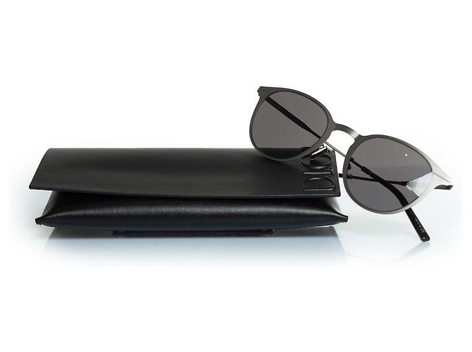 Christian Dior Occhiali da sole in metallo DiorEssential RU neri Nero - vista 3