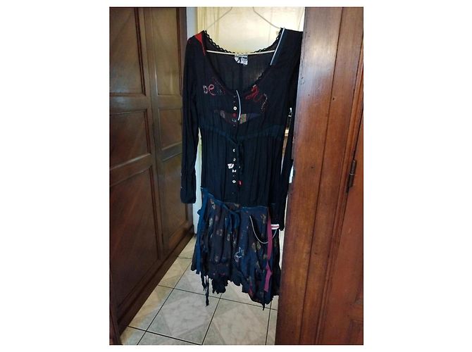 Abito nero e rosso Desigual con bottoni M/38 - vista 6