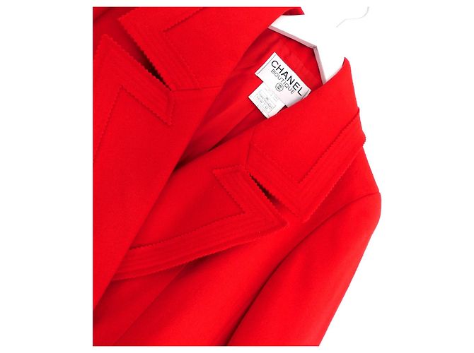 Abrigo de lana roja con botón Gripoix Chanel Otoño 1996 96A - vista 3