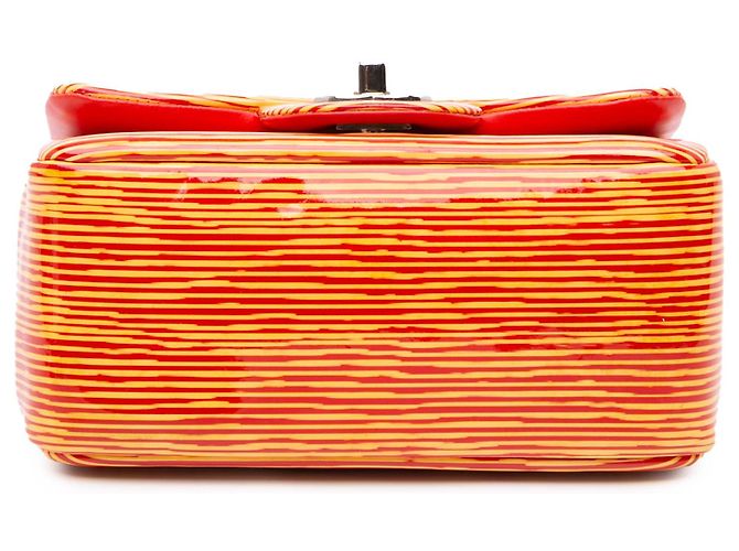 Chanel Arancione Mini Quadrato Classico in Vernice Striato con Patta Singola - vista 3
