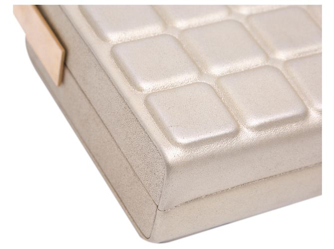 Chanel Gold Chocolate Bar Metallic Lammleder Clutch mit Kette Golden - Ansicht 6