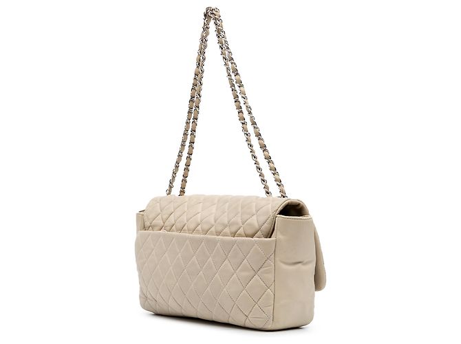 Chanel Brown Jumbo Quilted Lambskin Coco Rain Flap Marrone Beige - vista 2