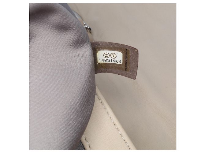 Chanel Brown Jumbo Quilted Lambskin Coco Rain Flap Marrone Beige - vista 6