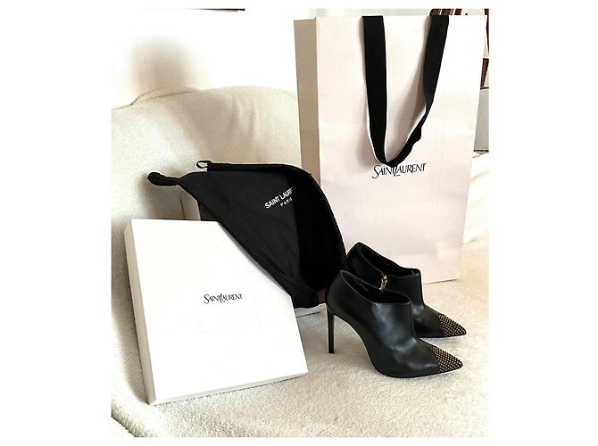 Stivaletti Saint Laurent Palladio in pelle nera con borchie dorate Nero D'oro - vista 2