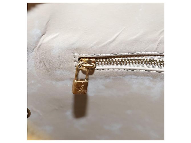 LOUIS VUITTON Monogram Vernis Borsa a Mano Houston Beige M91004 LV Auth 118102 - vista 21