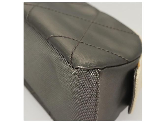 Chanel Pochette Bicolore in Pelle PVC Grigia CC Auth BA1250 Marrone - vista 14