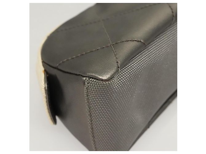 Chanel Pochette Bicolore in Pelle PVC Grigia CC Auth BA1250 Marrone - vista 15