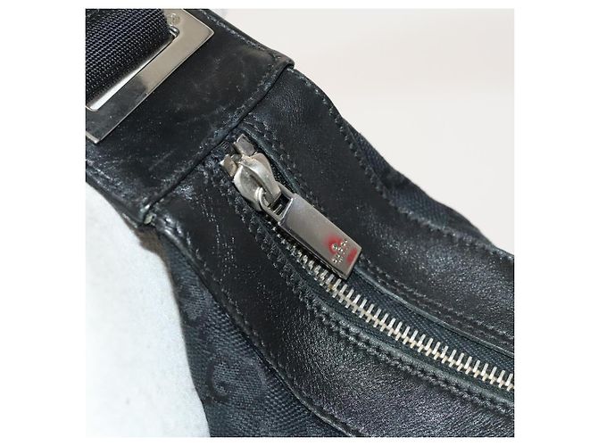 Borsa a Spalla GG Canvas Gucci Nera Argento 019 0538 Auth 117433 Nero - vista 10