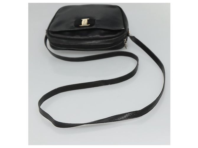 Borsa a Spalla Salvatore Ferragamo in Pelle Nera e Oro Auth BA1137 Nero D'oro - vista 7