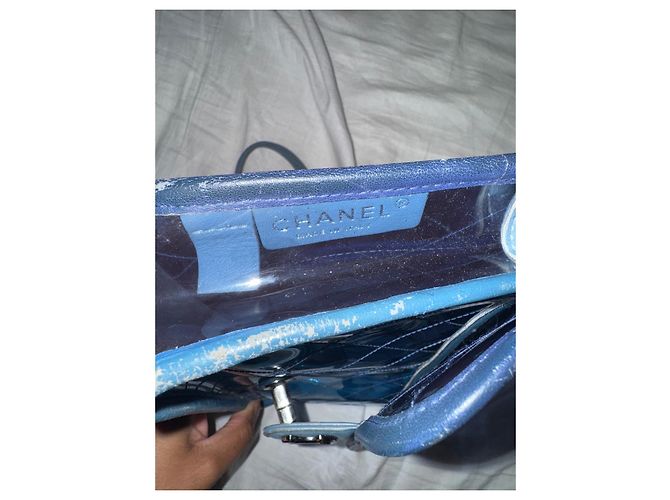 Timeless Borsa a mano Chanel in PVC blu Blu navy - vista 6