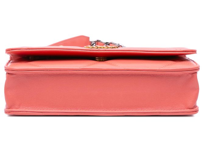 Wallet On Chain Cartera de Cadena 19 de Cuero de Cordero Acolchado Rosa de Chanel - vista 3