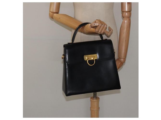 Bolsa de mão em couro preto e dourado Gancini da Salvatore Ferragamo Auth yk17898 - vista 22