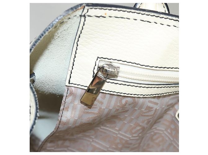 Borsa tote in pelle bianca e argento Salvatore Ferragamo Auth BA1465 Bianco - vista 23