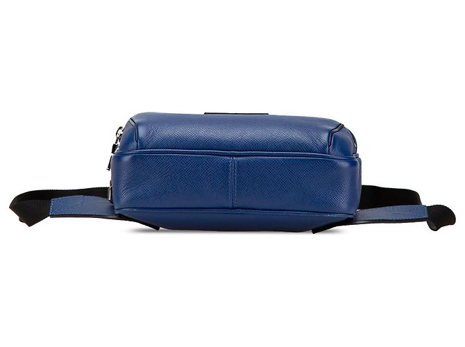 Bumbag esterno Blue Taiga di Louis Vuitton - vista 3