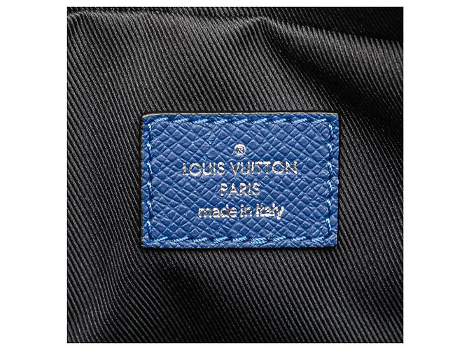 Bumbag esterno Blue Taiga di Louis Vuitton - vista 6