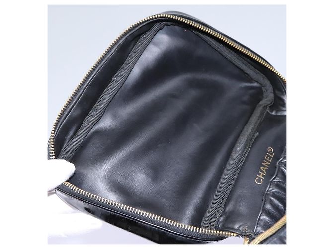 CHANEL COCO Marca Pouch Vanity Pelle Patinata Nera Oro CC Auth 118334 Nero D'oro - vista 17